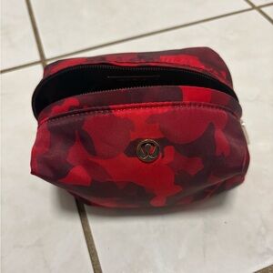 Lululemon Feeling Ready Pouch